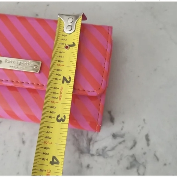 ❤️‍🔥 4/$15 Kate Spade Small Credit Card Phone Holder Striped Wristlet Wallet - Picture 5 of 9